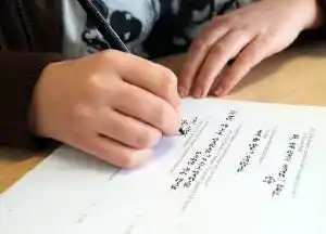 kogda-my-pishem-ot-ruki-to-stanovimsya-umnee