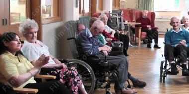 Владение домом престарелых